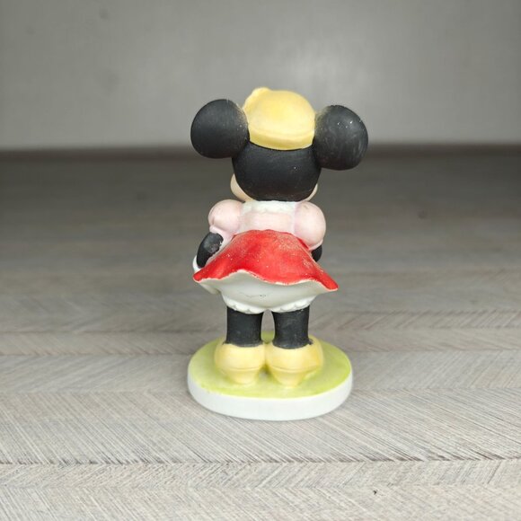 Vintage Walt Disney Productions Minnie Mouse With Picnic Basket Ceramic Figurine - Picture 3 of 6